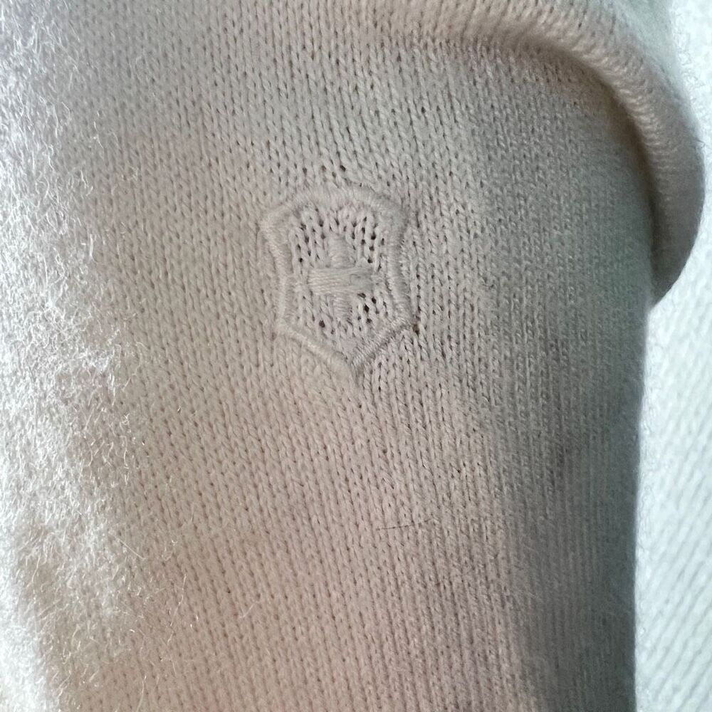 Victorinox Swiss Army‎ Women’s White V-Neck Size Small - Picture 4 of 16